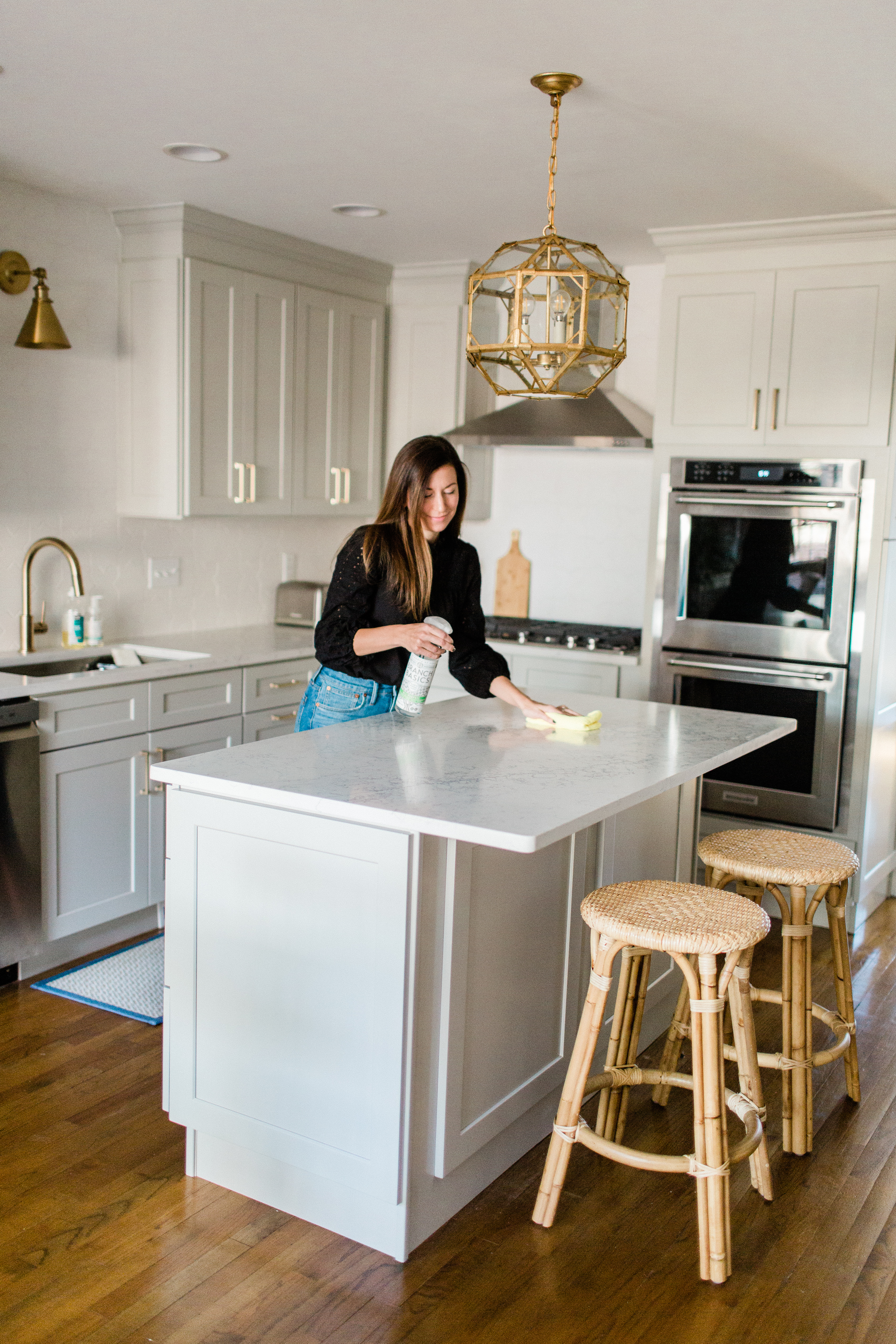 cleaning with non-toxic cleaning supplies