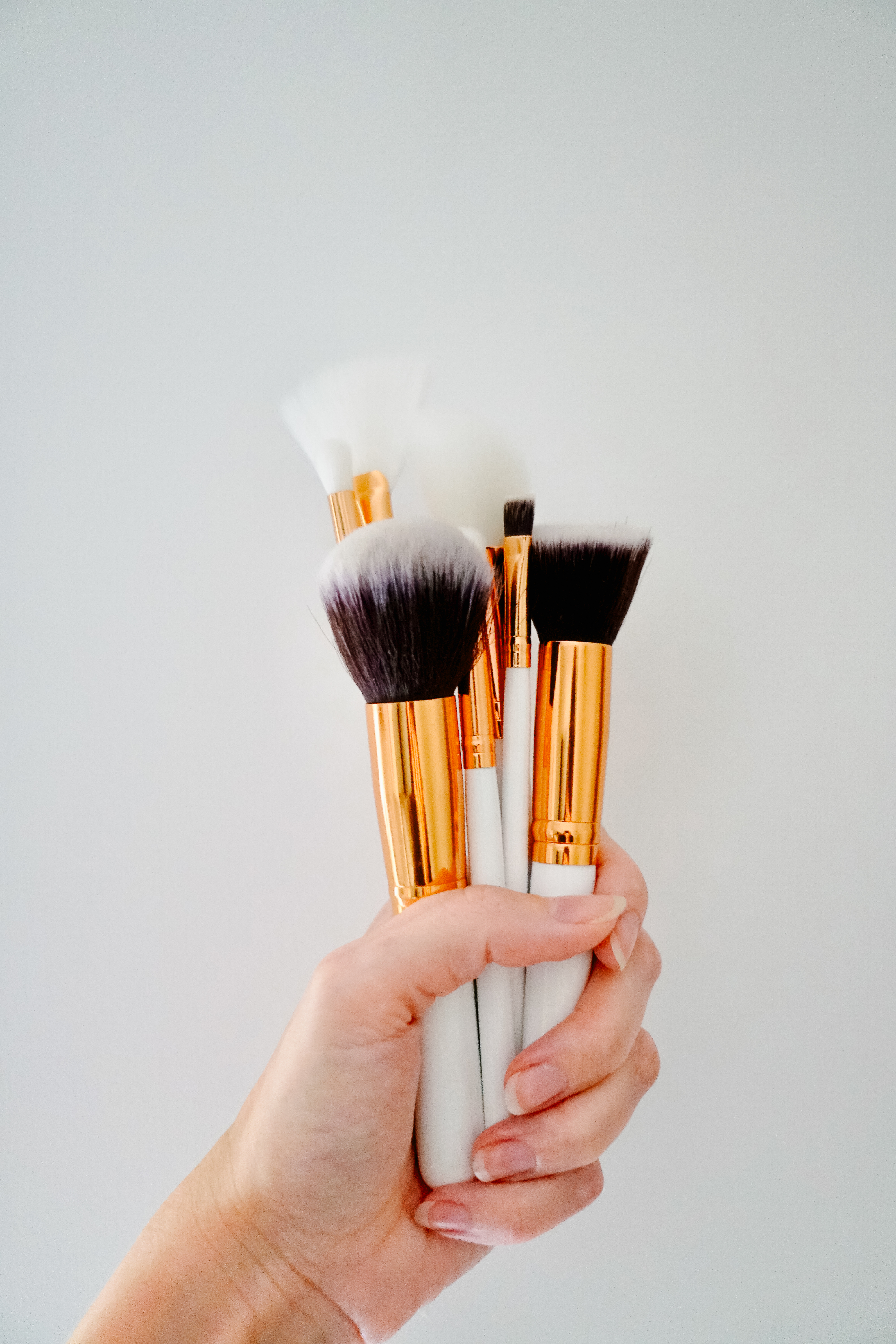 Clean Cosmetic Brushes