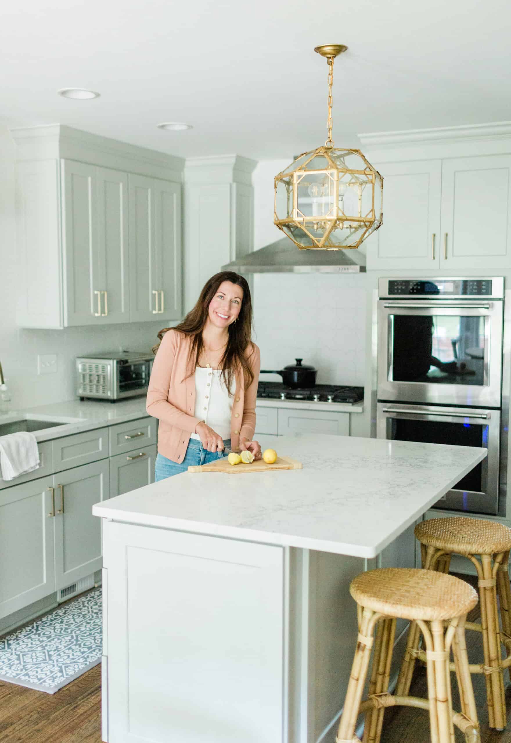 How to Clean Fruits Naturally