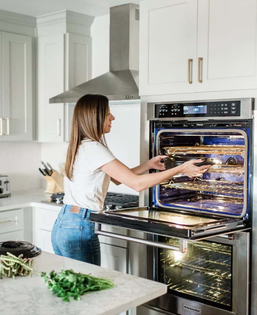 Cooking with non-toxic cookware